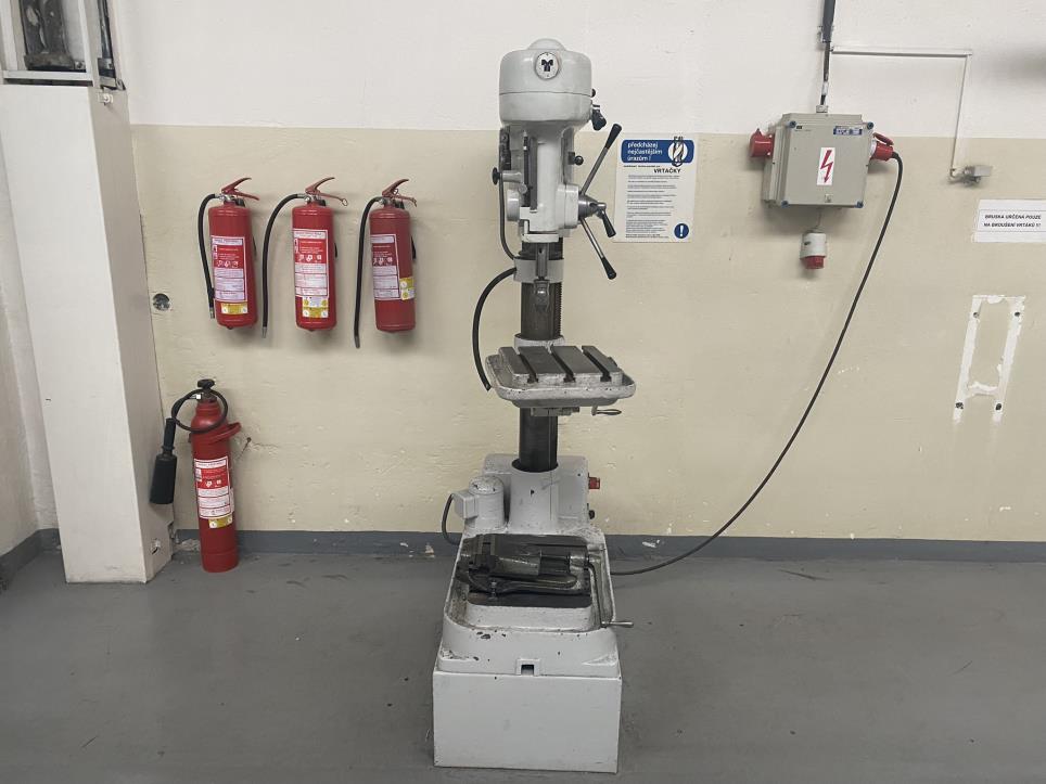 Gebrauchte Ersatzteile sowie Maschinen der SKODA Auto, a.s.-2